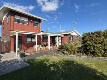 PRIME LOCATION PRIME PROPERTY