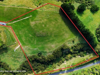 LOCATION & LIFESTYLE OPPORTUNITY - 2 HECTARES