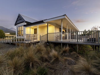 Two Homes, Income Opportunity, Spectacular Views