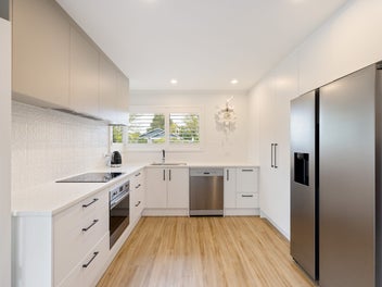 Stylish, Single & Sought after !