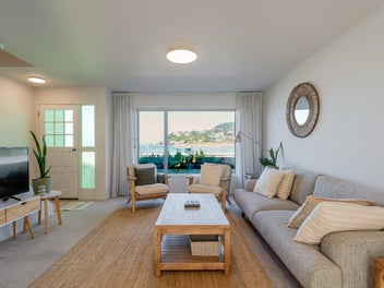 Million-Dollar Views for Under $1 Million