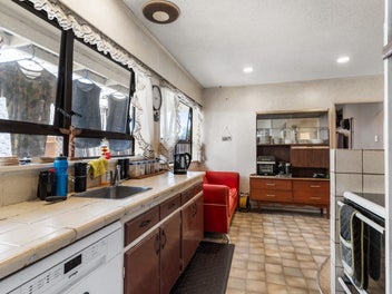 MOVE IN, RESTORE, OR REFRESH !!!!!!