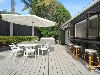 Your Spacious Private Oasis