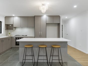 SPACE, STYLE & COMFORT - STUNNING FAMILY HOME!