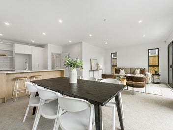 Single-Level Fletcher Homestar Duplex - Rare Find