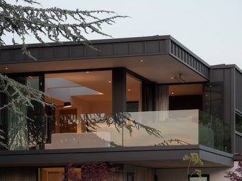 Lake & Alpine Vistas | Architectural Luxury