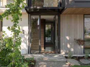 Lake & Alpine Vistas | Architectural Luxury