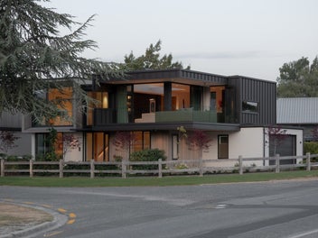 Lake & Alpine Vistas | Architectural Luxury