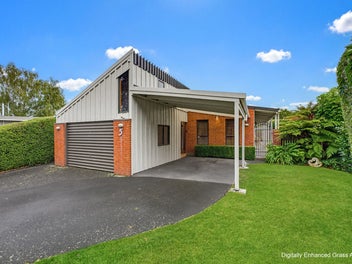 Two Master Suites – Perfect for Extended Families