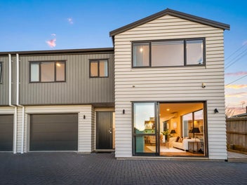 Sun-Drenched Modern Living with Butler's Kitchen