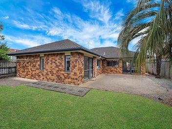 Single Level 5-bedroom Brick Beauty in BDSC