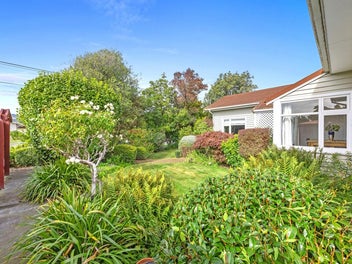 Sun, Space & Character