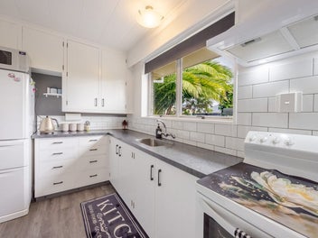 Renovated And Ready - Simply Move In!