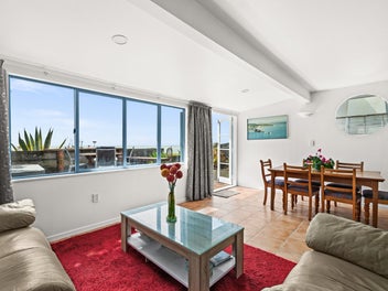 Beachfront - Designed for Real Living
