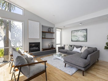 Contemporary Living Meets Coastal Charm