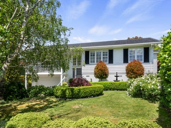 " House & Garden ......... Picture Perfect "