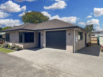 Quality & Convenience in the Heart of Drury!