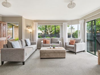 Walk to the Beach, Walk to School