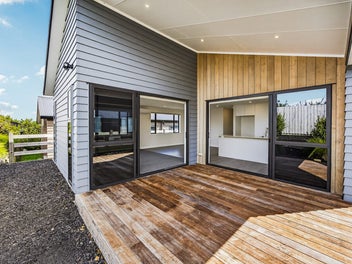 Move In Ready! Vendor Says Sell!