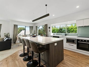 Your Red Beach Starter Awaits