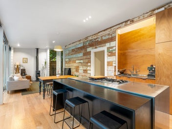 Old World Soul, New World Flow