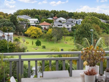 Green Fields & Sunsets