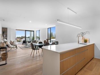 LAST ONE! Expansive city apartment & two carparks