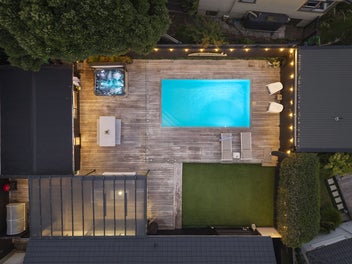 Ultimate Family Retreat - St Heliers Border