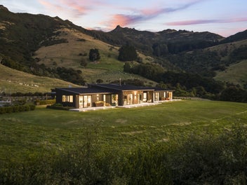A Private World Above Akaroa