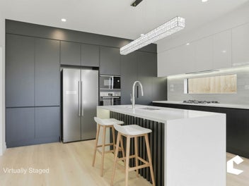 Standalone Modern Living Beside the Reserve