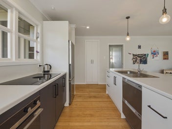 Brick beauty drenched in all day sun