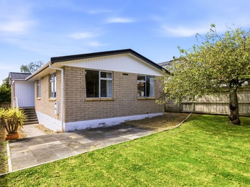 Act Fast - solid 3 bedrooms freehold land