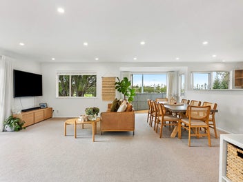 1960s Charm Meets Double Westlake Zone Living