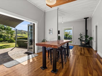 Exceptional 8ha Lifestyle with Dual Living