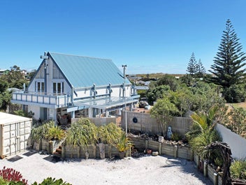 West Coast Luxury - Designed for Living