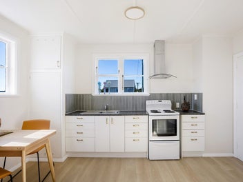 Solid 1940s charm with modern comfort