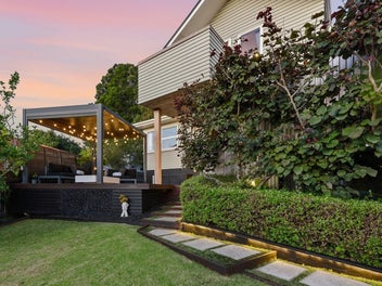 Avondale Peninsula | Professionals Real Estate