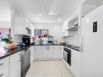 Modern Family living with space to grow!