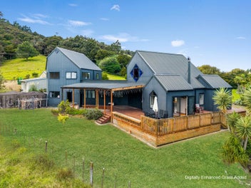 Impressive Lifestyle Living with Sweeping Views