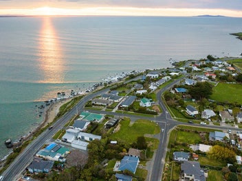 Riverton Rocks House & Land