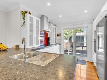 A Backyard That Changes the Pace