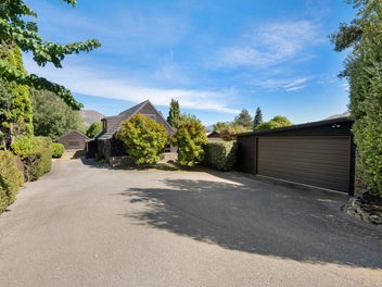 Perfectly Positioned on Beacon Point Road