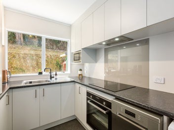 Simple, Sunny and Ready to Enjoy