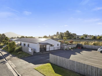 Image 1 of 24