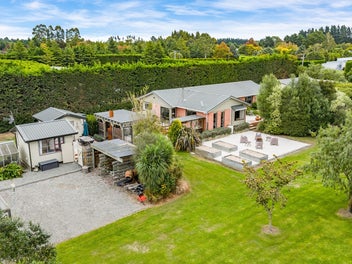 Shed Heaven Meets Lifestyle Perfection!