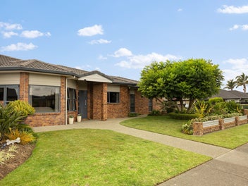 Image 1 of 32