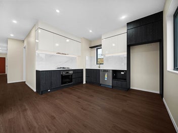 Stylish Home – Brand New & Low-Maintenance