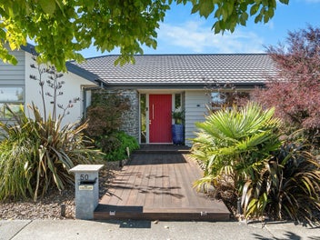 Opportunity in Sovereign Palms - Snap This Up Now!