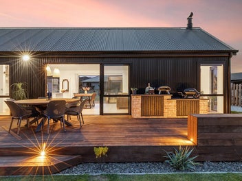 Where Central Otago Views Meet Easy Family Living