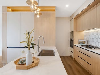 Sweeping Views, Ultimate Privacy